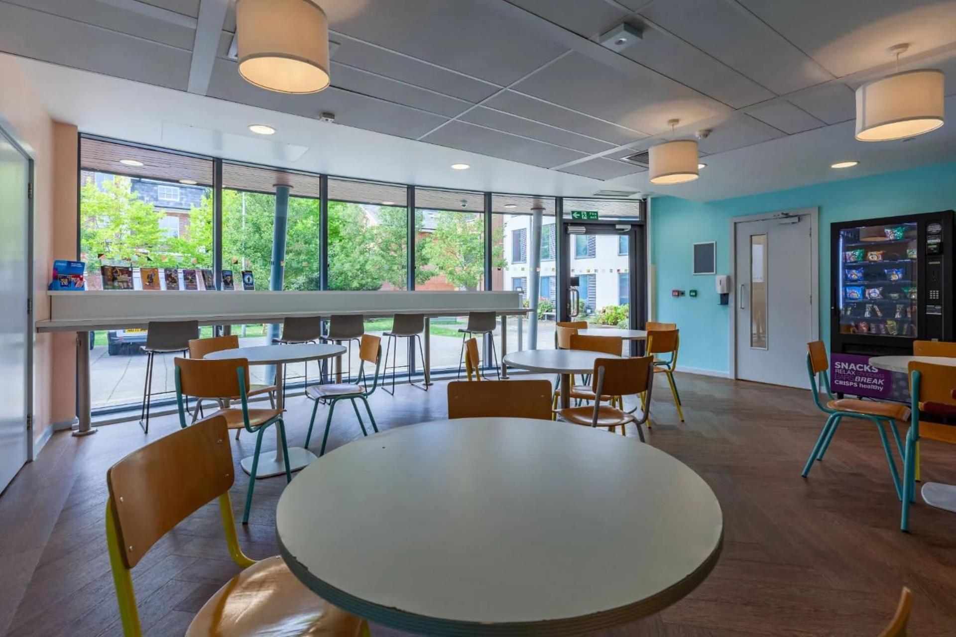 Students Only - Kendrick Hall In Reading Bagian luar foto