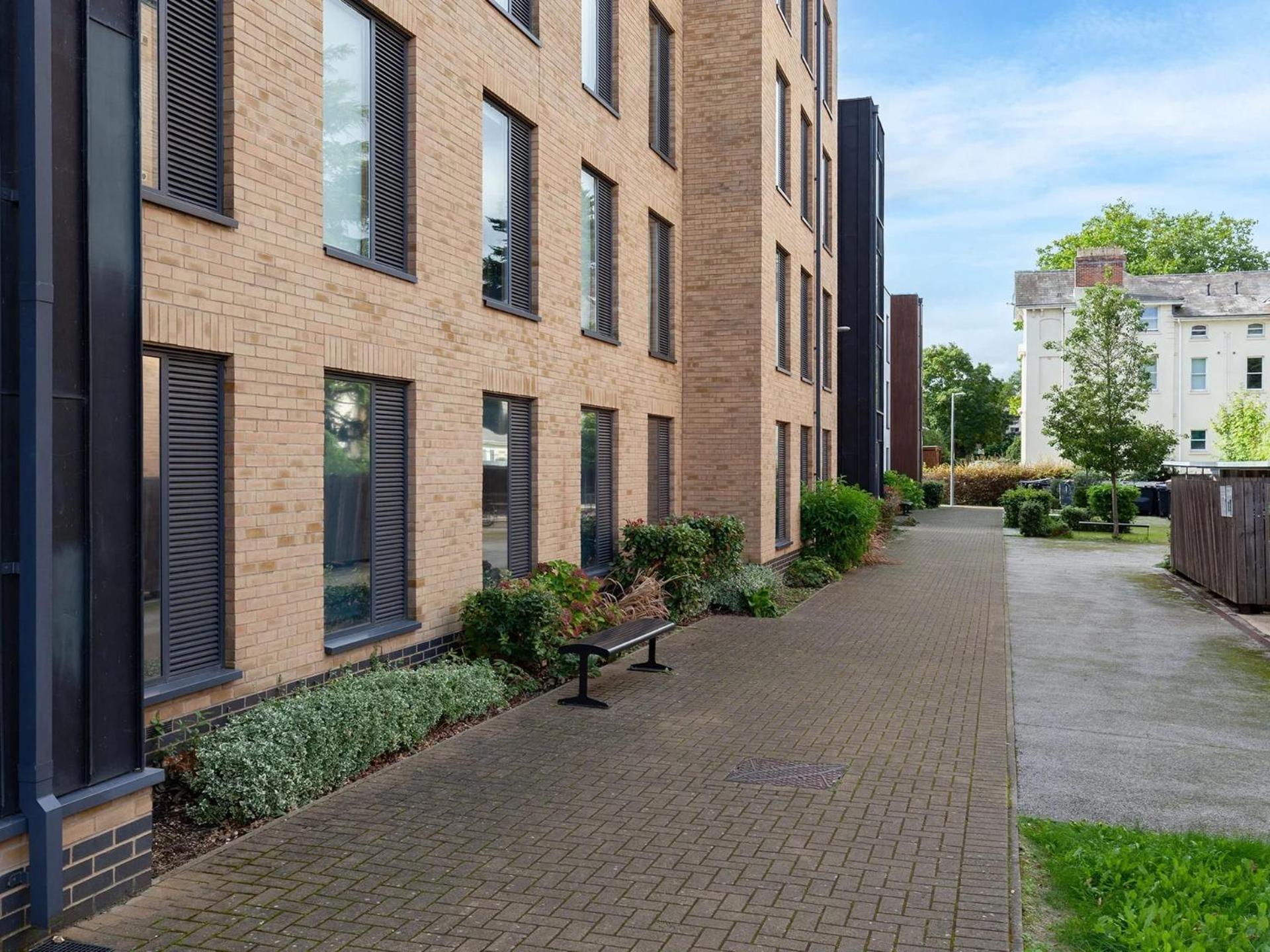 Students Only - Kendrick Hall In Reading Bagian luar foto